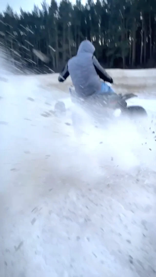 Ponoć jest zimno i nie da się jeździć. Ponoć... 😂 #kayo #quad #zima2026